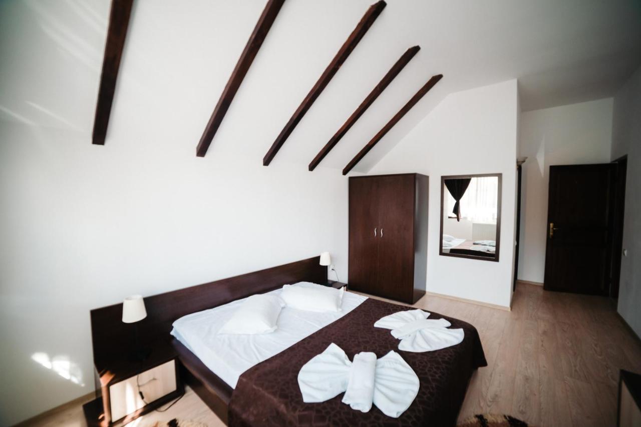 Hotel Boutique Garden Resort By Brancoveanu Moieciu de Jos Exteriér fotografie