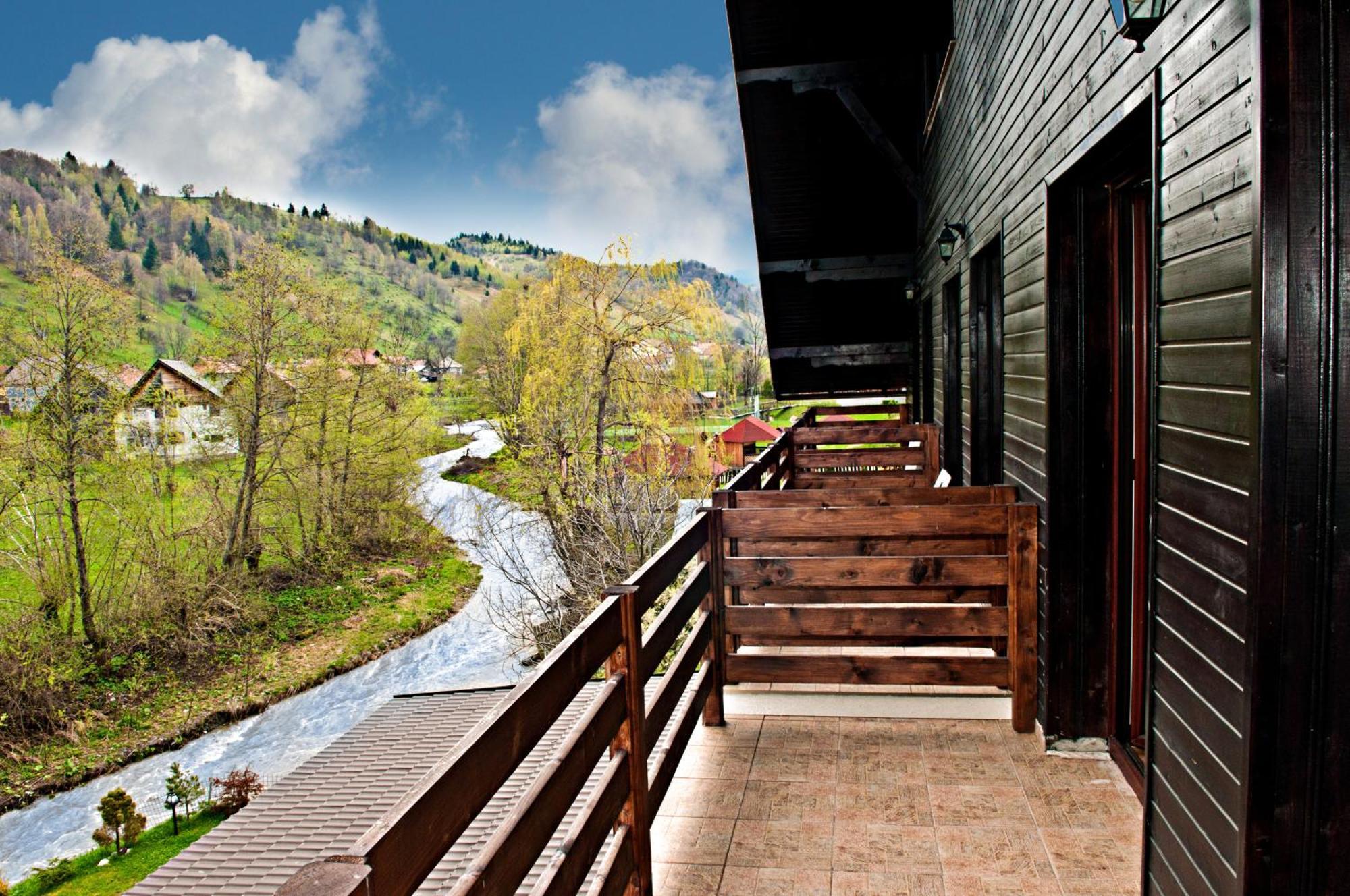 Hotel Boutique Garden Resort By Brancoveanu Moieciu de Jos Exteriér fotografie